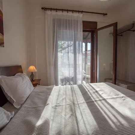 2 υπνοδωματίων 50μ από τη θάλασσα Lejlighed *