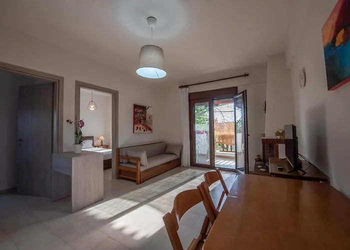 2 υπνοδωματίων 50μ από τη θάλασσα סיווירי